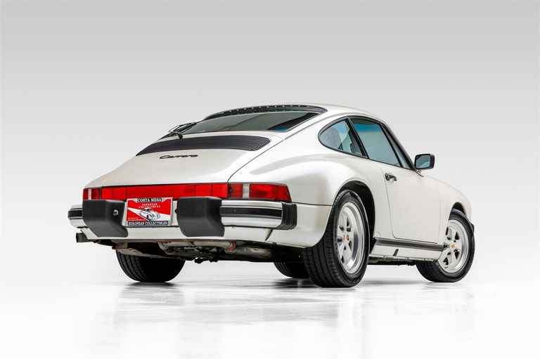 Porsche 911 Carrera 3.2 (US)