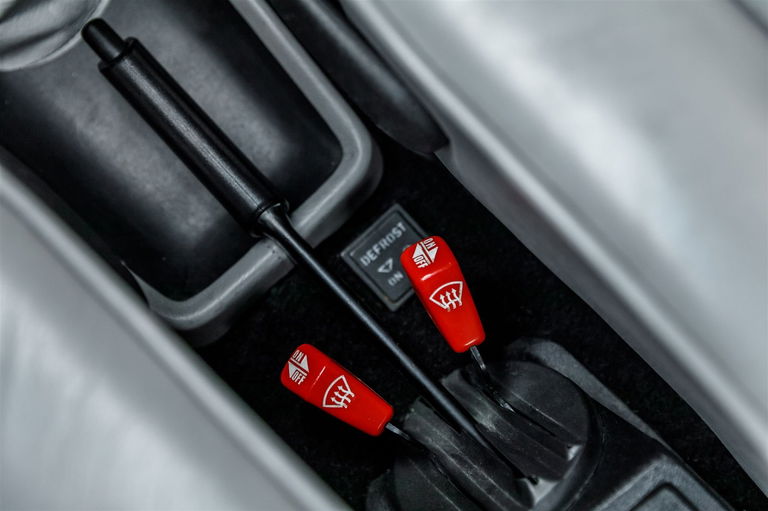 Porsche 911 Carrera 3.2 (US)