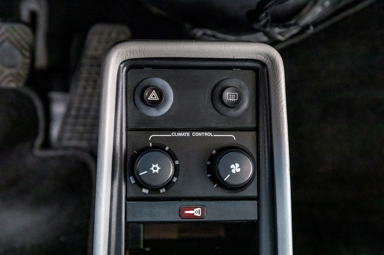 Porsche 911 Carrera 3.2 (US)