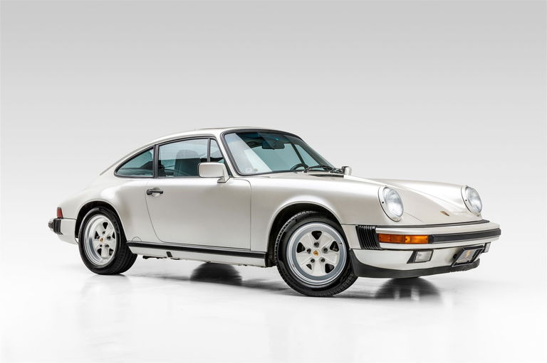 Porsche 911 Carrera 3.2 (US)