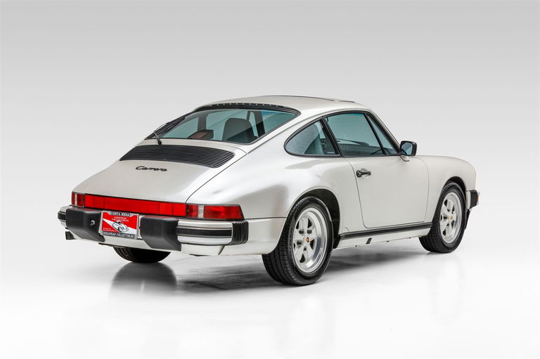 Porsche 911 Carrera 3.2 (US)