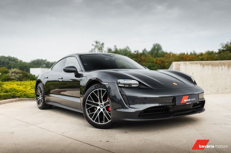 Porsche Taycan 4S