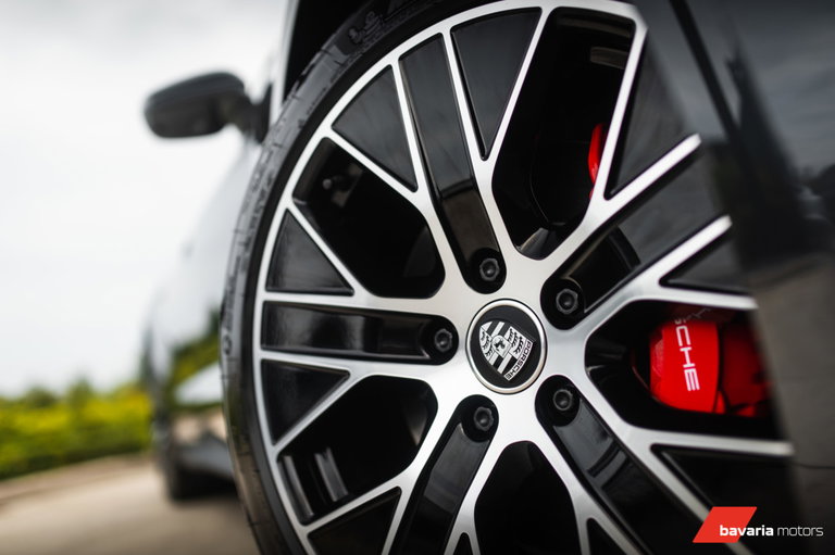 Porsche Taycan 4S