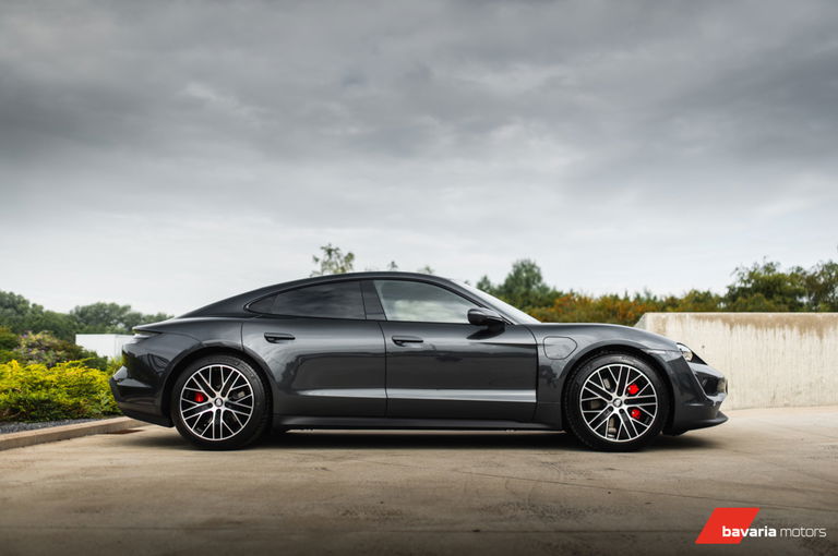 Porsche Taycan 4S