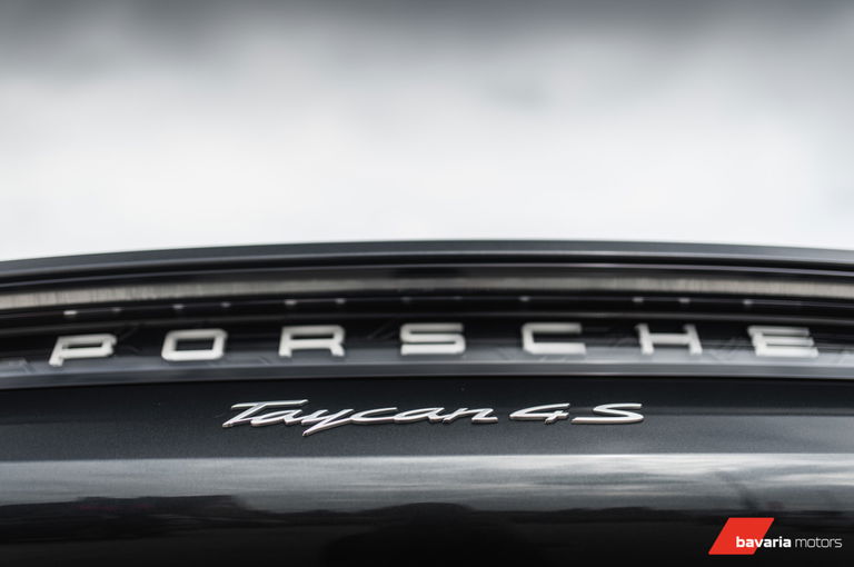Porsche Taycan 4S