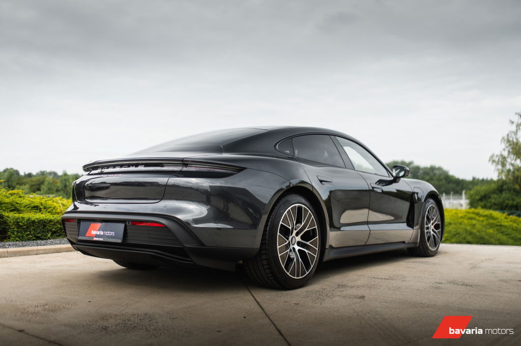 Porsche Taycan 4S