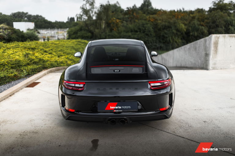 911 GT3 Touring Black