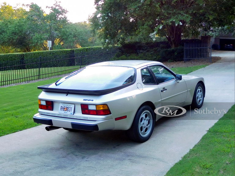 Porsche 944 Coupé
