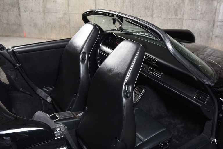 Porsche 964 Carrera 2 Speedster