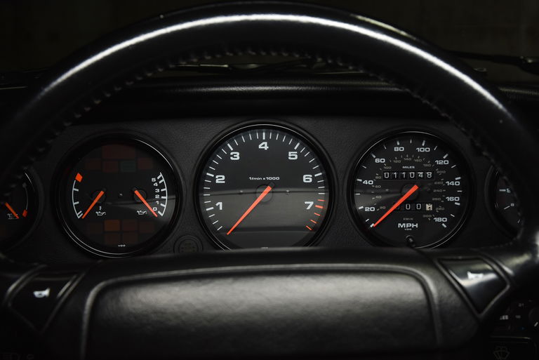 Porsche 964 Carrera 2 Speedster