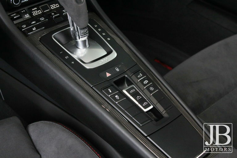 Porsche 991.2 Carrera GTS