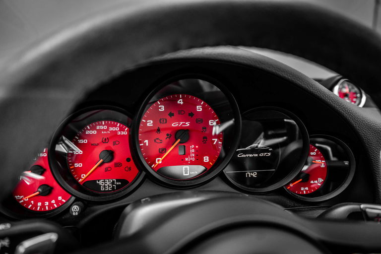 Porsche 991.2 Carrera GTS