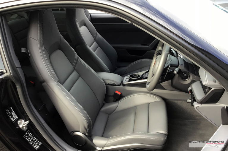 Porsche 992 Carrera 4S