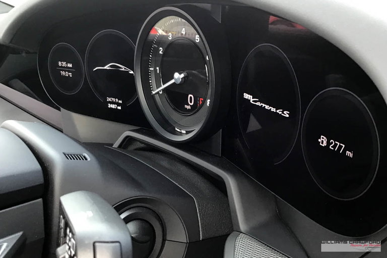 Porsche 992 Carrera 4S