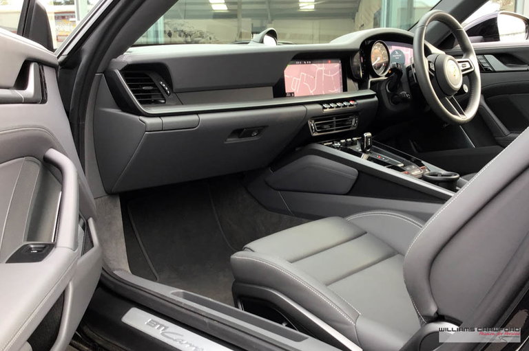 Porsche 992 Carrera 4S