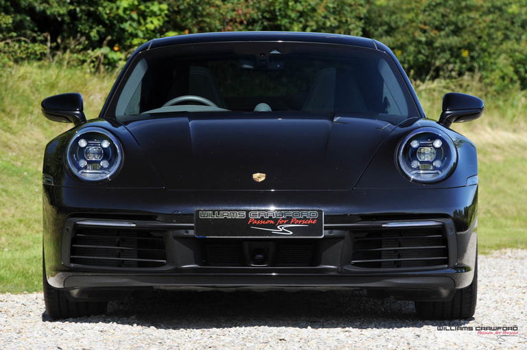 Porsche 992 Carrera 4S