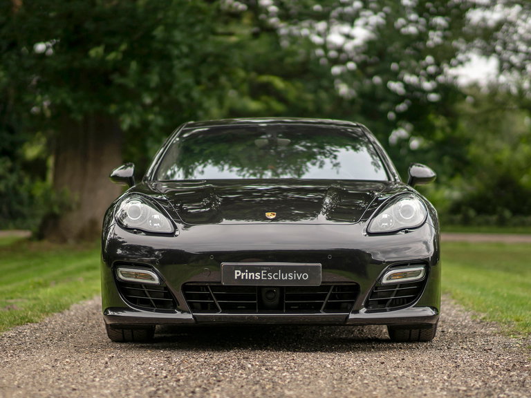 Porsche Panamera GTS