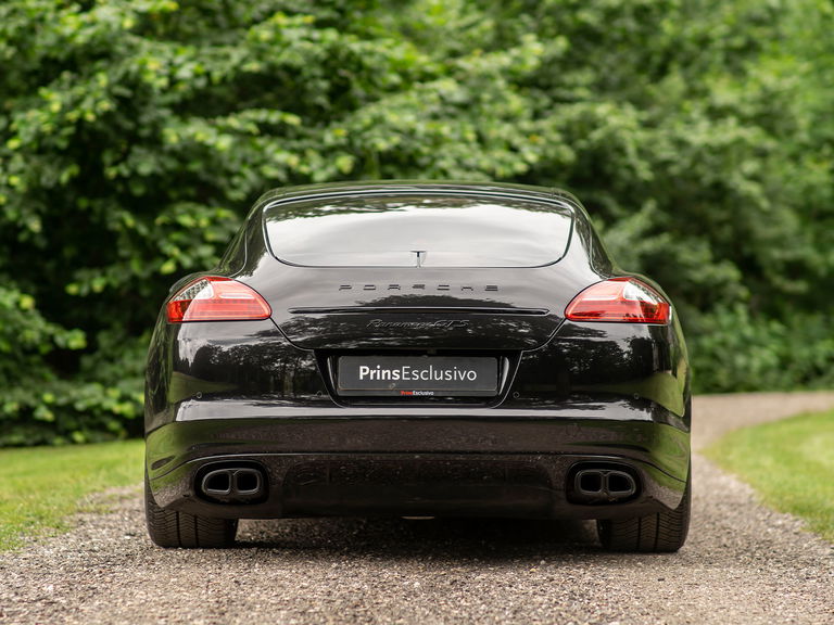 Porsche Panamera GTS