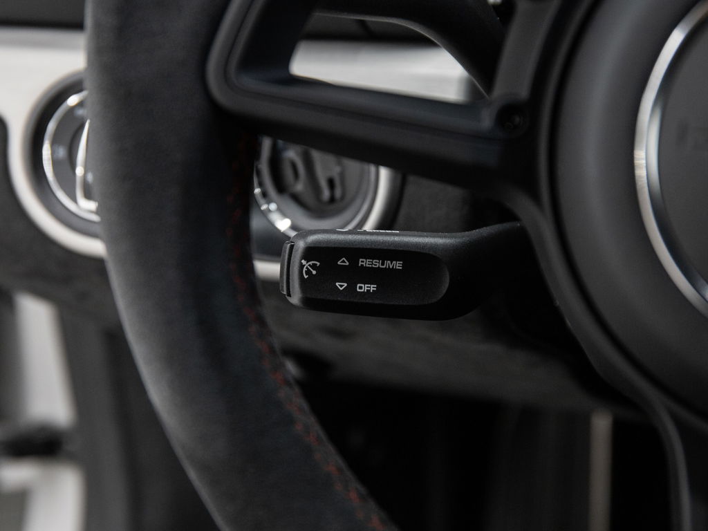 Porsche 718 Cayman GT4