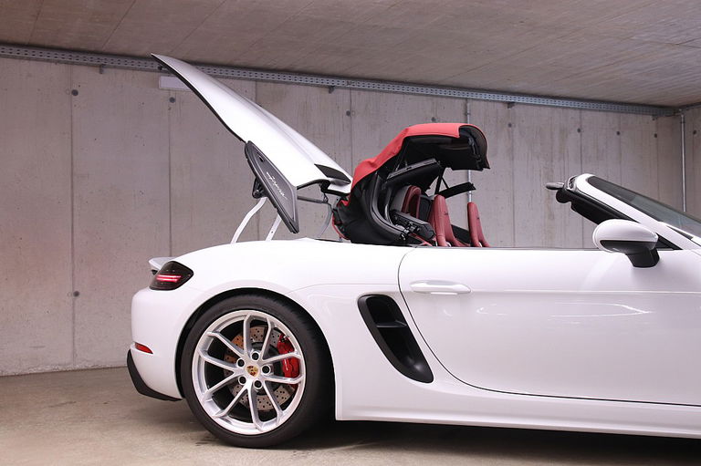 Porsche 718 Spyder