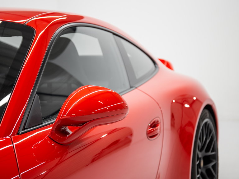 Porsche 991 Carrera GTS