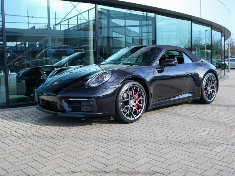 Porsche 992 Carrera 4S