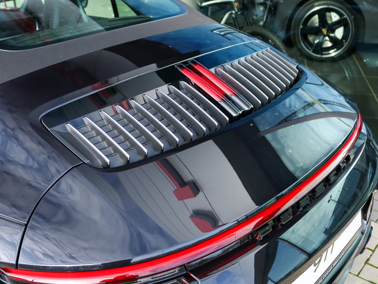 Porsche 992 Carrera 4S