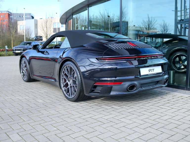 Porsche 992 Carrera 4S