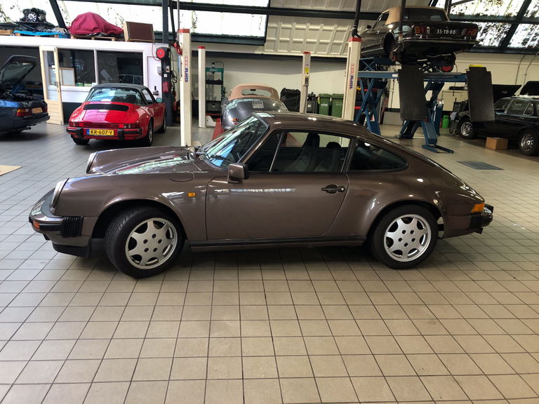 Porsche 911 Carrera 3.2