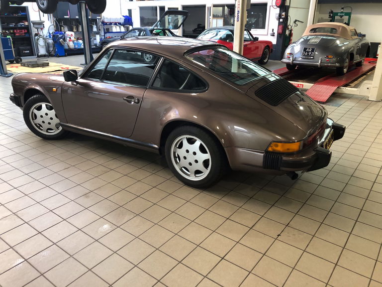 Porsche 911 Carrera 3.2