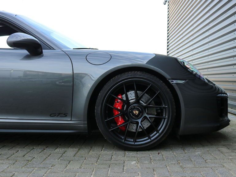 Porsche 991.2 Carrera 4 GTS
