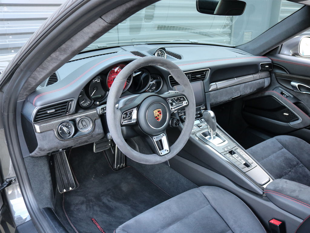 Porsche 991.2 Carrera 4 GTS