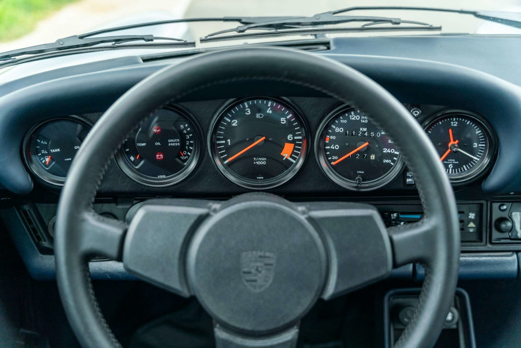 Porsche 911 Carrera 3.2