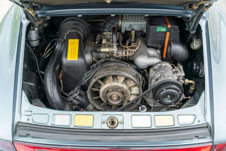 Porsche 911 Carrera 3.2