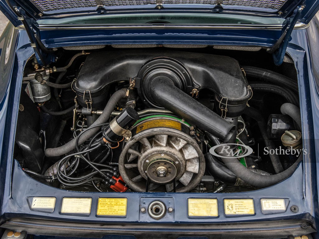 Porsche 911 E