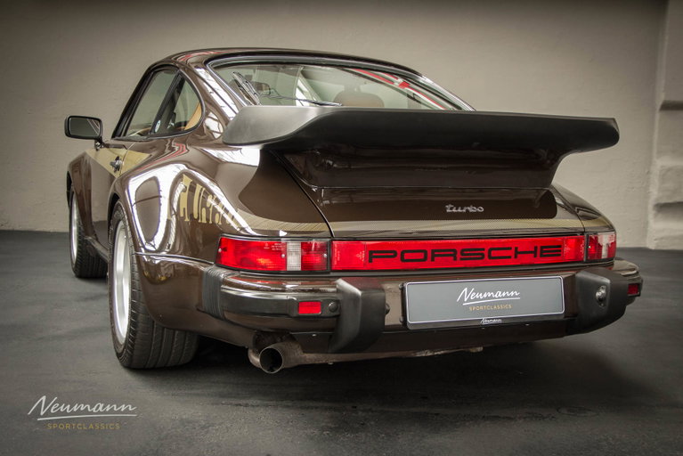 Porsche 911 Turbo 3.3 (US)