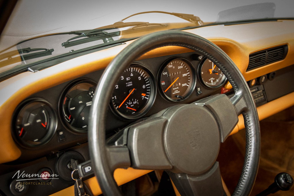 Porsche 911 Turbo 3.3 (US)