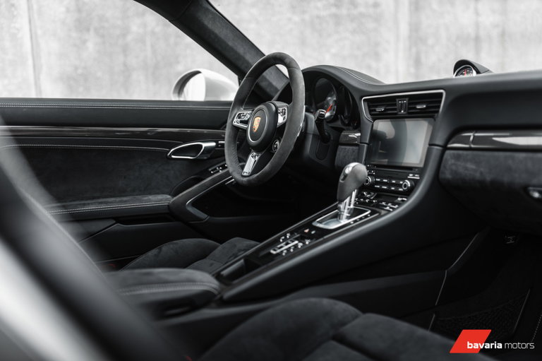 Porsche 991.2 Carrera 4 GTS