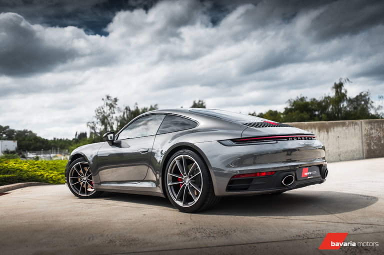 Porsche 992 Carrera 4S