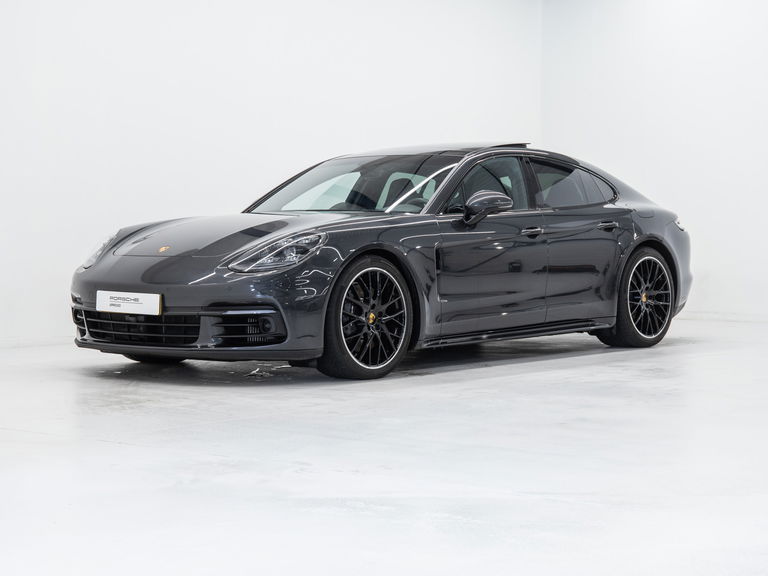 Porsche Panamera 4 E-Hybrid