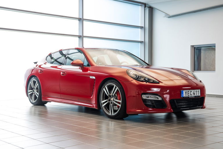 Porsche Panamera GTS