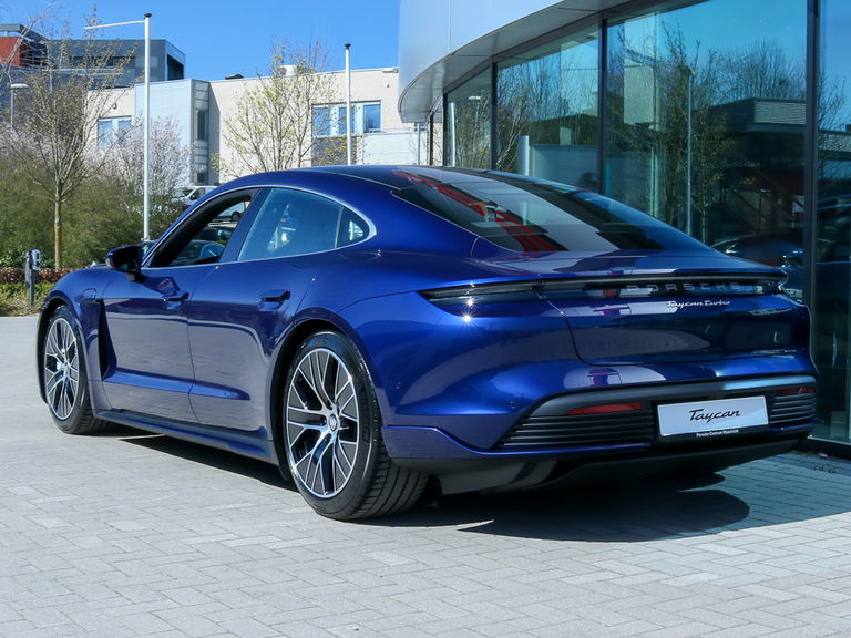 Porsche Taycan Turbo