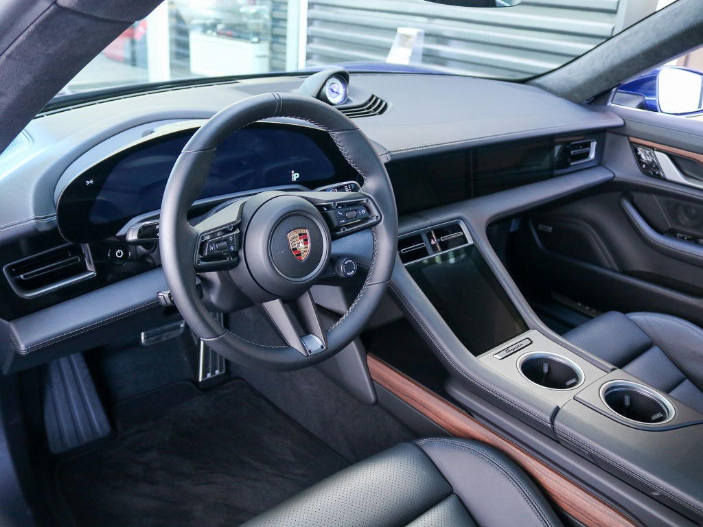 Porsche Taycan Turbo