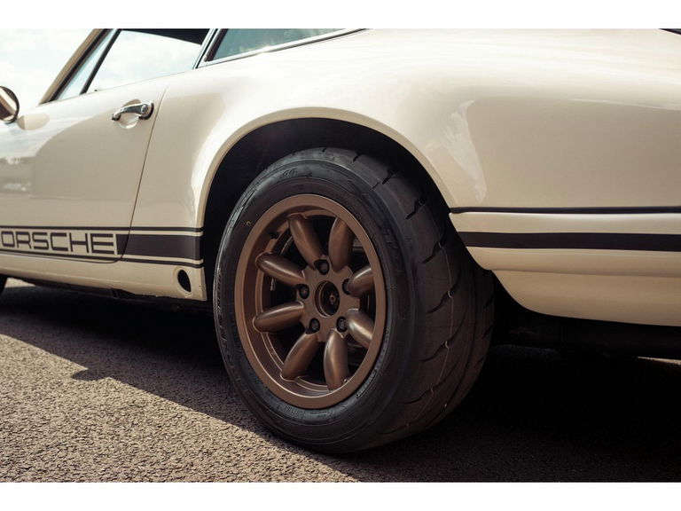 Porsche 911 Backdate