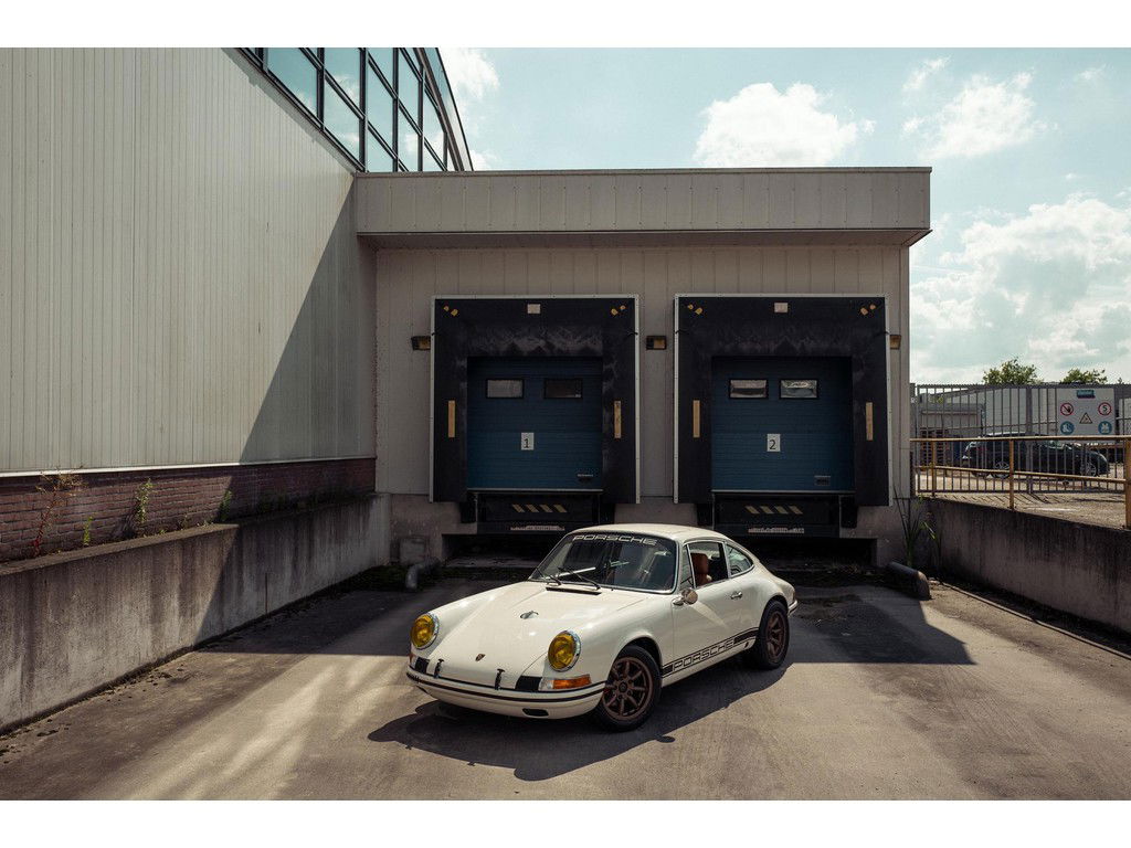 Porsche 911 Backdate