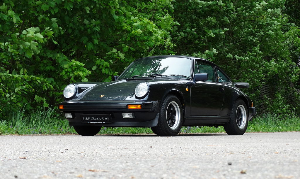 Porsche 911 Carrera 3.2 Coupé