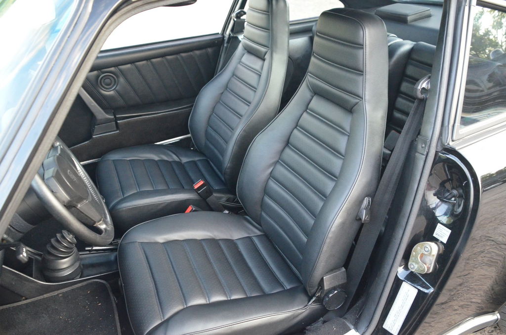 Porsche 911 Carrera 3.2 (US)