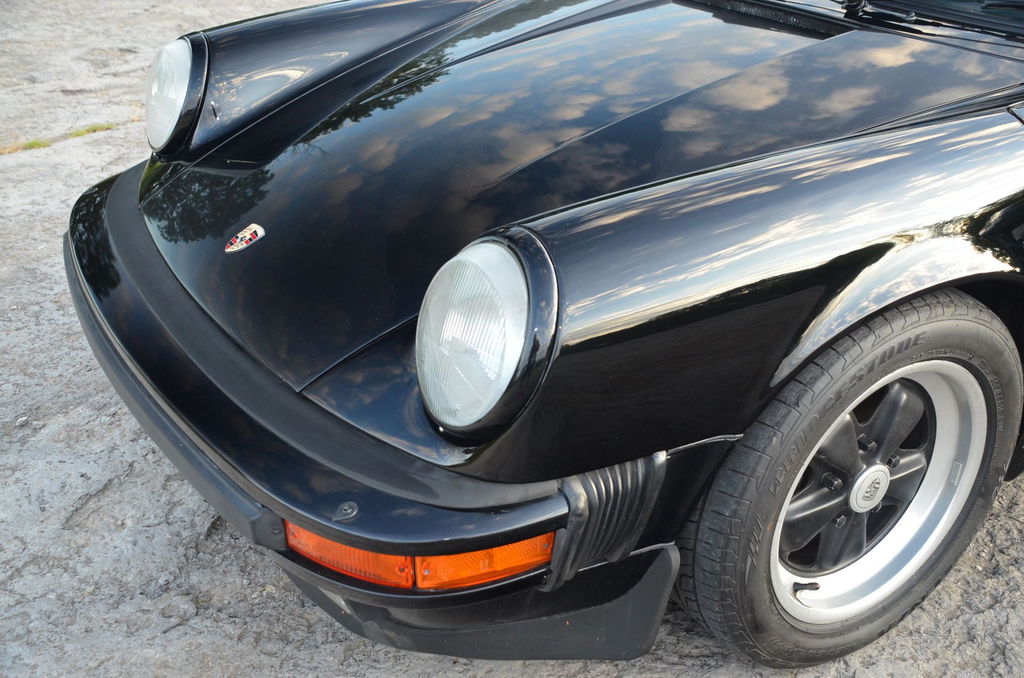 Porsche 911 Carrera 3.2 (US)
