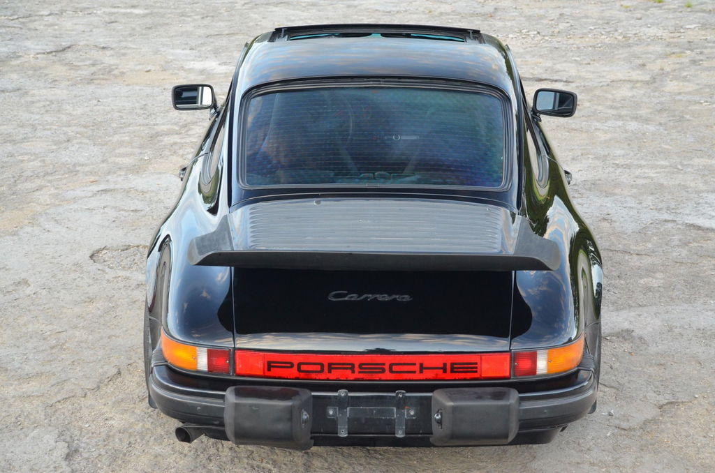 Porsche 911 Carrera 3.2 (US)