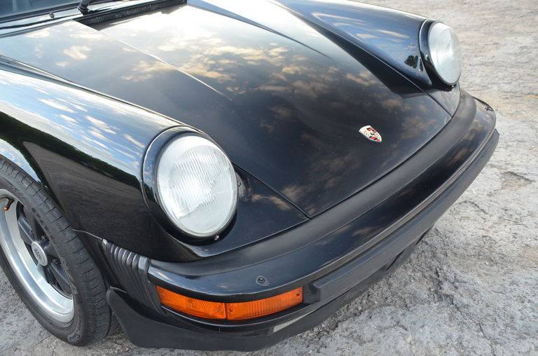 Porsche 911 Carrera 3.2 (US)